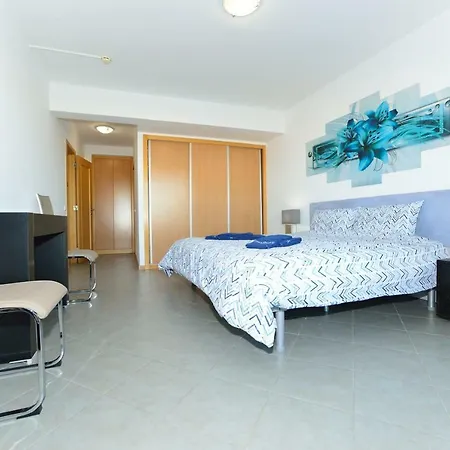 Beautiful Coral And Ocean Blue In Oceano Atlantico Apartment *