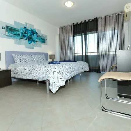 Apartment Beautiful Coral And Ocean Blue In Oceano Atlantico